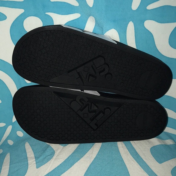 The White Brand Lost Tape slides, Sz 10 - Picture 3 of 4